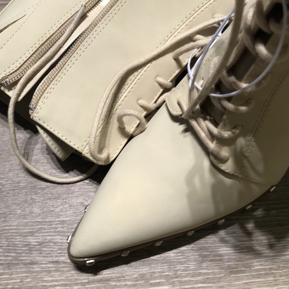 Charles by Charles David Duffy Boot CREAM COLOR SIZE 7 - Picture 6 of 7